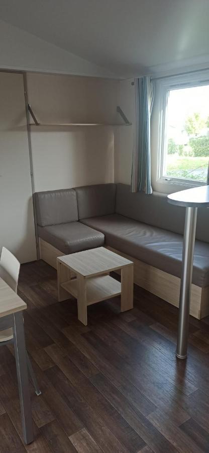 Mobil-Home Parc Des Allais Trogues ภายนอก รูปภาพ